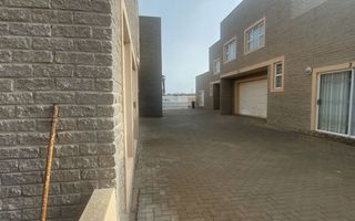 3 Bedroom Apartment/Penthouse For Sale in Henties Bay