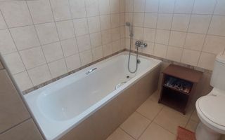 3 Bedroom Apartment/Penthouse For Sale in Henties Bay