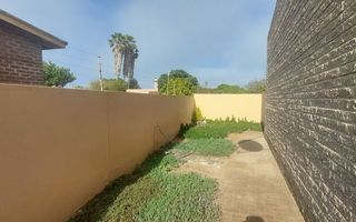 3 Bedroom Apartment/Penthouse For Sale in Henties Bay