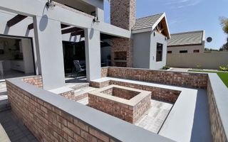 5 Bedroom House For Sale in Kramersdorf, Swakopmund