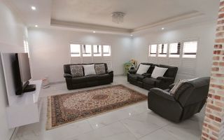5 Bedroom House For Sale in Kramersdorf, Swakopmund