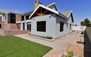 5 Bedroom House For Sale in Kramersdorf, Swakopmund