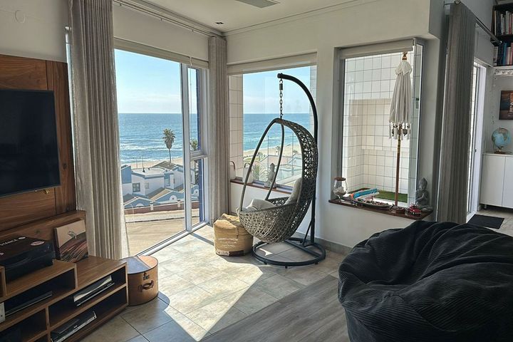 2 Bedroom Apartment/Penthouse For Sale in Swakopmund Central, Swakopmund