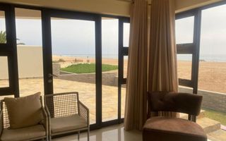 4 Bedroom House For Sale in Long Beach