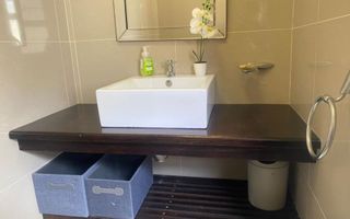 4 Bedroom House For Sale in Long Beach