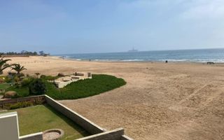 4 Bedroom House For Sale in Long Beach
