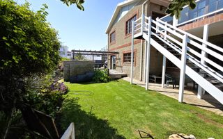6 Bedroom House For Sale in Vogelstrand, Swakopmund