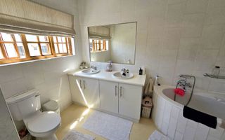 6 Bedroom House For Sale in Vogelstrand, Swakopmund