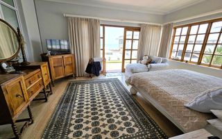 6 Bedroom House For Sale in Vogelstrand, Swakopmund