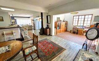 6 Bedroom House For Sale in Vogelstrand, Swakopmund
