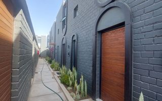 2 Bedroom Apartment/Penthouse For Sale in Kramersdorf, Swako...