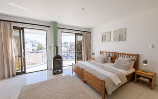 3 Bedroom House For Sale in Dolphin Beach