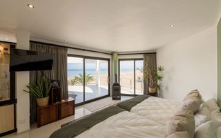 3 Bedroom House For Sale in Dolphin Beach