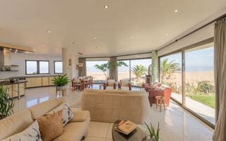3 Bedroom House For Sale in Dolphin Beach