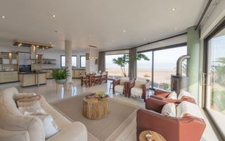 3 Bedroom House For Sale in Dolphin Beach