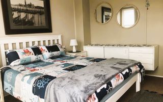 3 Bedroom House For Sale in Long Beach