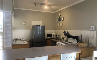 3 Bedroom House For Sale in Long Beach