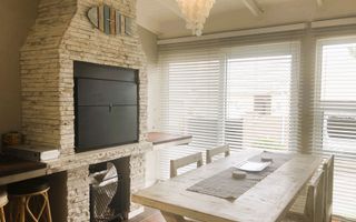 3 Bedroom House For Sale in Long Beach