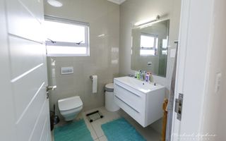 3 Bedroom Apartment/Penthouse For Sale in Swakopmund Central...