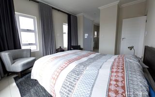 3 Bedroom Apartment/Penthouse For Sale in Swakopmund Central...