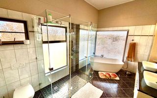 4 Bedroom House For Sale in Windhoek Central, Windhoek