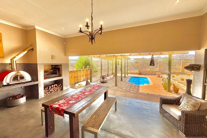 4 Bedroom House For Sale in Windhoek Central, Windhoek