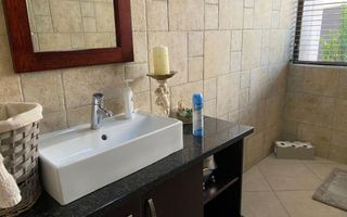 6 Bedroom House For Sale in Swakopmund Central, Swakopmund