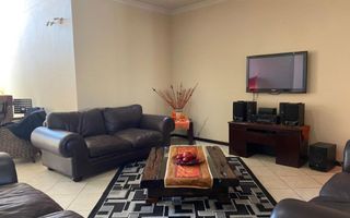 6 Bedroom House For Sale in Swakopmund Central, Swakopmund