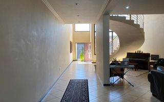 6 Bedroom House For Sale in Swakopmund Central, Swakopmund