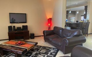 6 Bedroom House For Sale in Swakopmund Central, Swakopmund