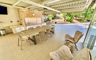 4 Bedroom House For Sale in Klein Windhoek, Windhoek