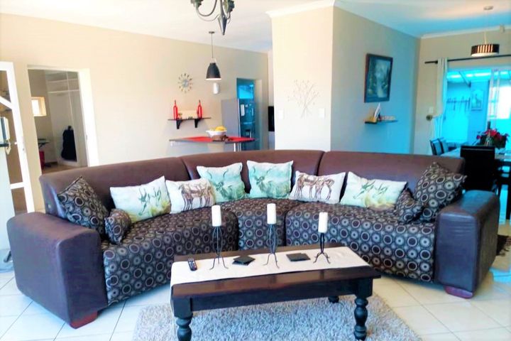 4 Bedroom House To Rent in Ocean View, Swakopmund