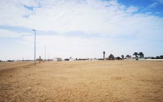 Vacant Land For Sale in Henties Bay