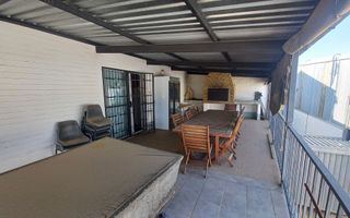 Industrial For Sale in Lafrenz, Windhoek