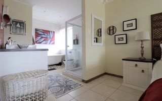 5 Bedroom House For Sale in Mile 4, Swakopmund