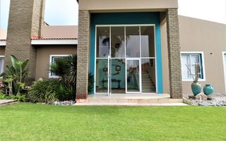 5 Bedroom House For Sale in Mile 4, Swakopmund