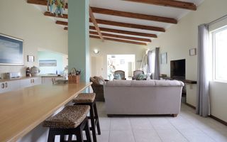 5 Bedroom House For Sale in Mile 4, Swakopmund