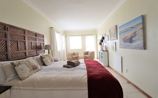 5 Bedroom House For Sale in Mile 4, Swakopmund