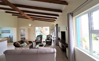 5 Bedroom House For Sale in Mile 4, Swakopmund