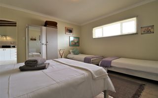 5 Bedroom House For Sale in Mile 4, Swakopmund