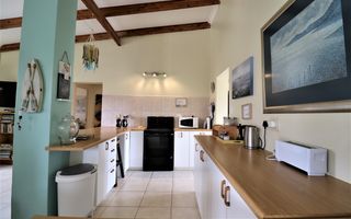 5 Bedroom House For Sale in Mile 4, Swakopmund