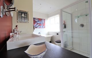 5 Bedroom House For Sale in Mile 4, Swakopmund