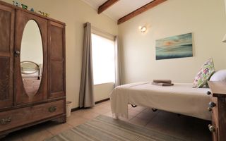 5 Bedroom House For Sale in Mile 4, Swakopmund