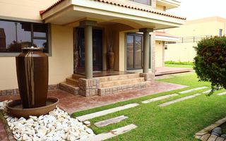 4 Bedroom House For Sale in Vogelstrand, Swakopmund