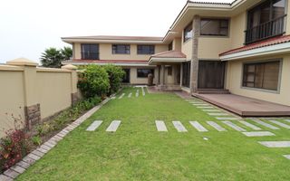 4 Bedroom House For Sale in Vogelstrand, Swakopmund