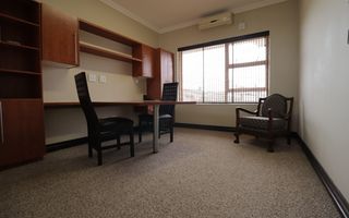 4 Bedroom House For Sale in Vogelstrand, Swakopmund