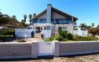 4 Bedroom House For Sale in Vineta, Swakopmund