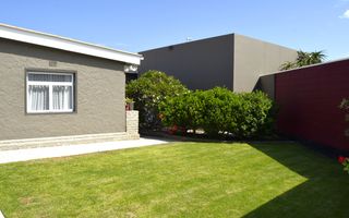 6 Bedroom Freehold For Sale in Swakopmund Central, Swakopmun...