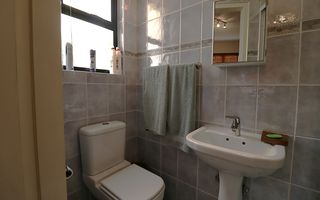 4 Bedroom Apartment / Penthouse For Sale in Vogelstrand, Swa...