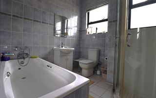 4 Bedroom Apartment/Penthouse For Sale in Vogelstrand, Swako...